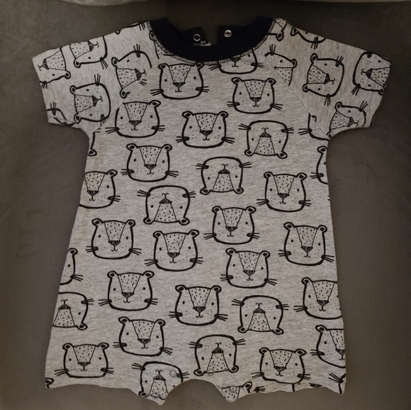 Gerber Romper Set - Picture 4 of 9